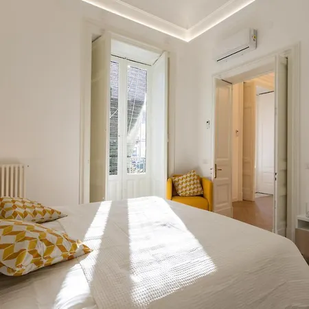 Emanuele House Apartman *
