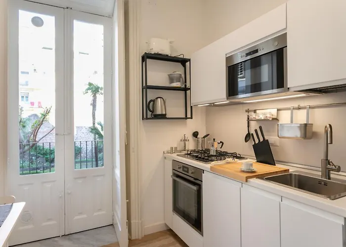 Emanuele House Апартаменты *