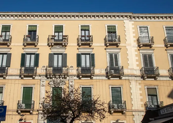 Emanuele House Апартаменты *